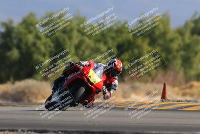 media/Dec-04-2022-CVMA (Sun) [[e38ca9e4fc]]/Race 2 Amateur Supersport Open/